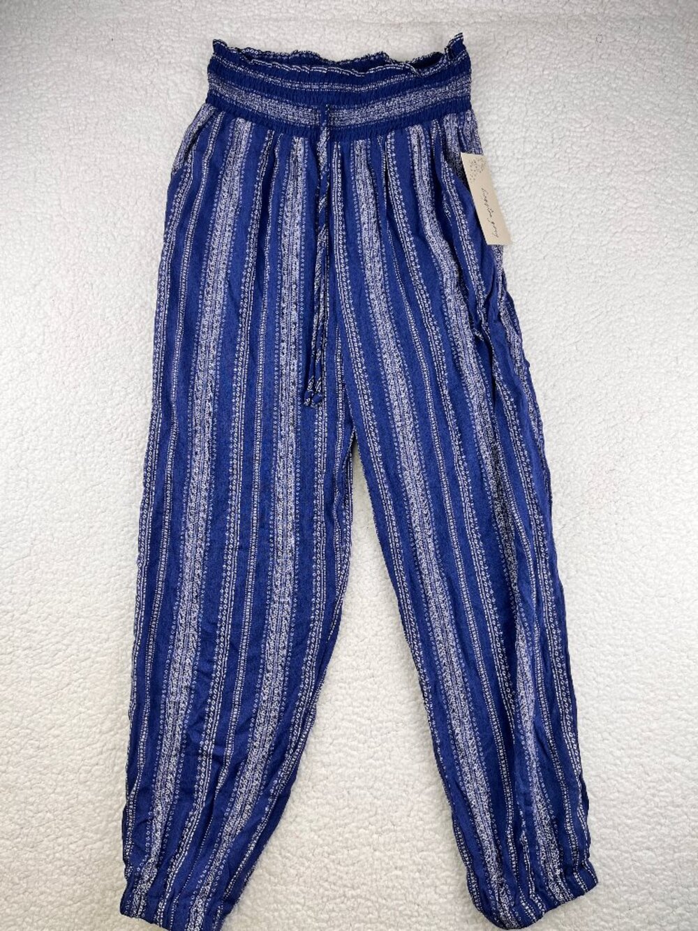 Kingston Grey Juniors Joggers Small Blue Printed High Rise Smocked Waist NWT
